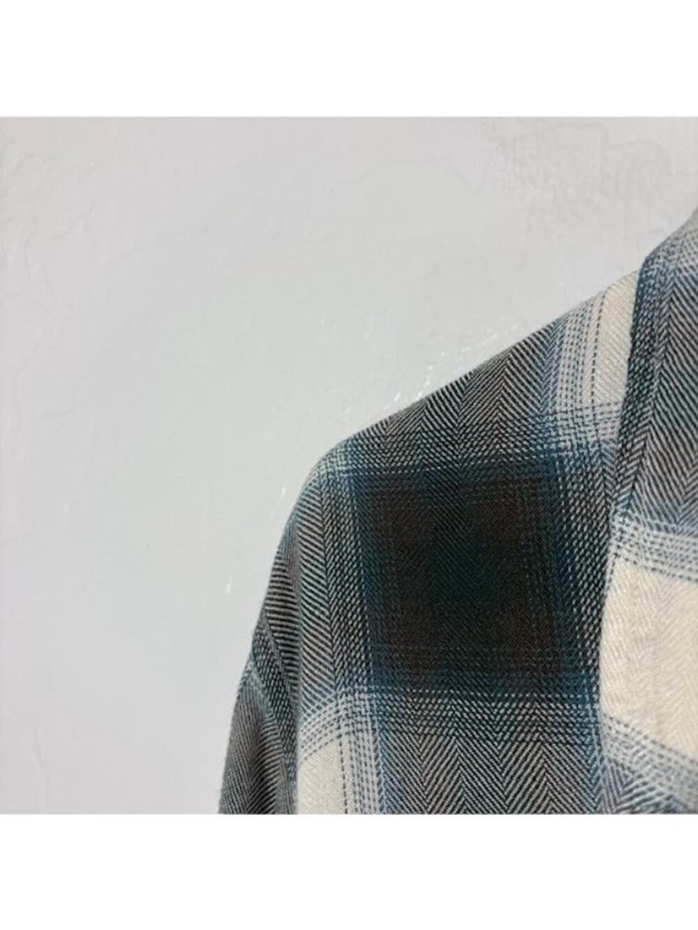 Rails Hunter Shirt Womens Large Green White Plaid Soft Rayon Button Up Top - Picture 3 of 10